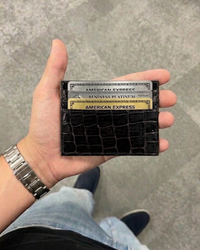 The Cardholder - Black