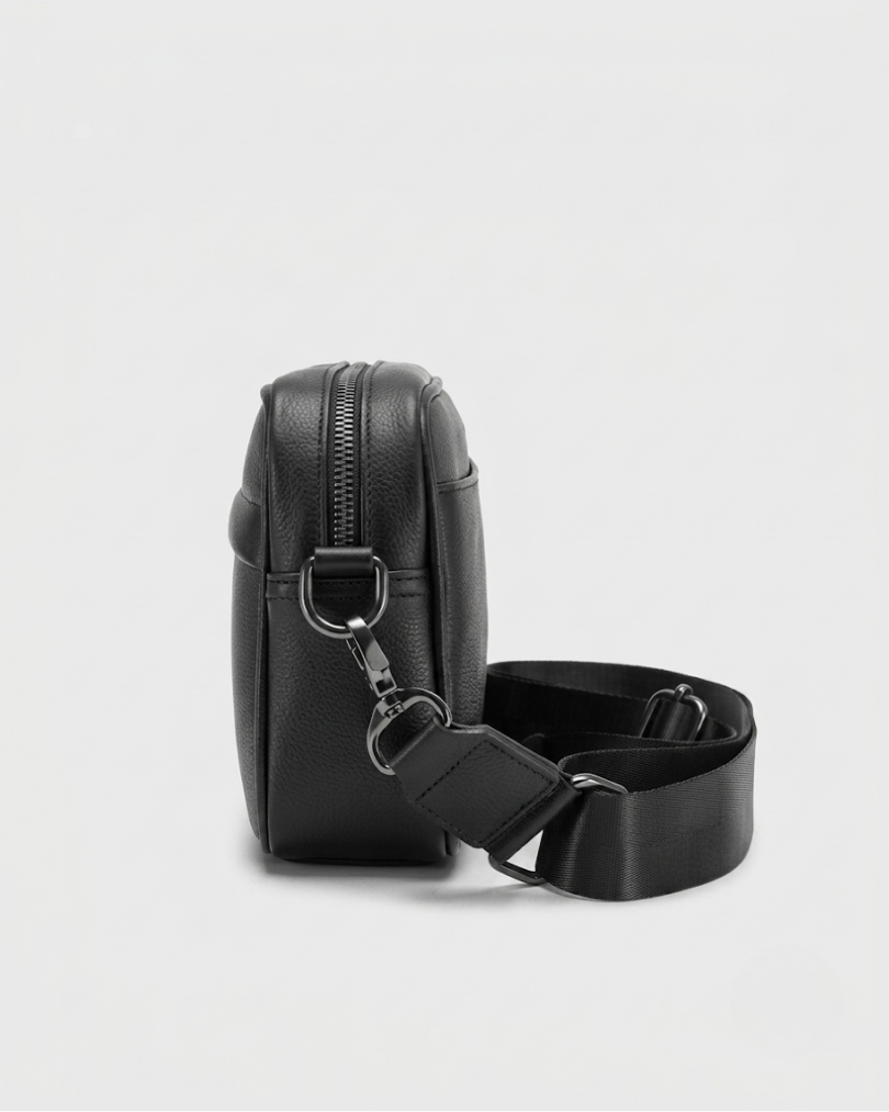 The Companion - Black